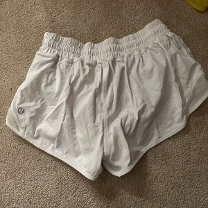 Lululemon hotty hots 2.5”